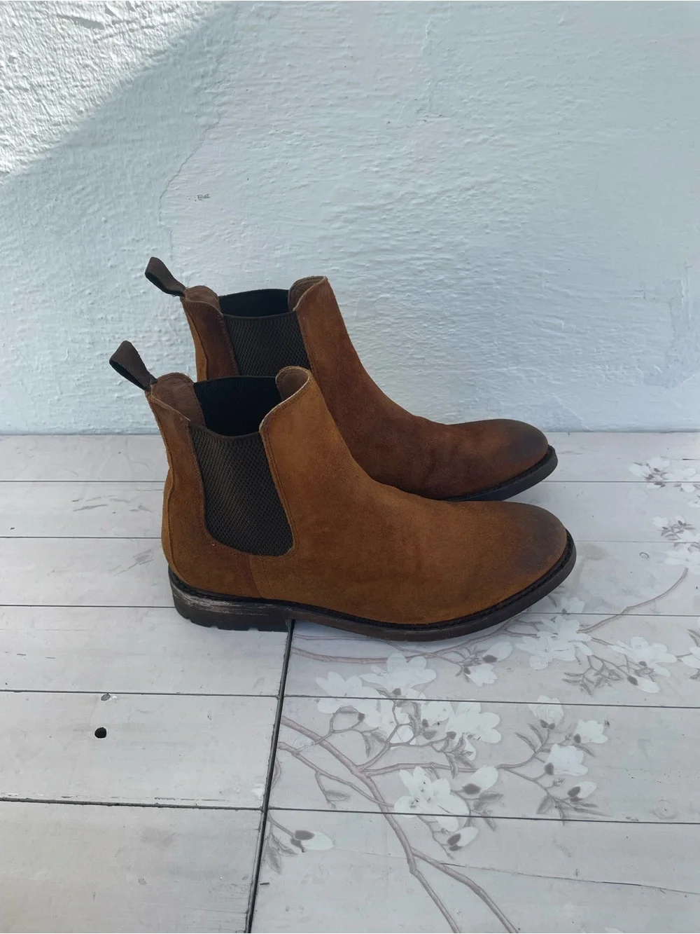 Frye suede chukka